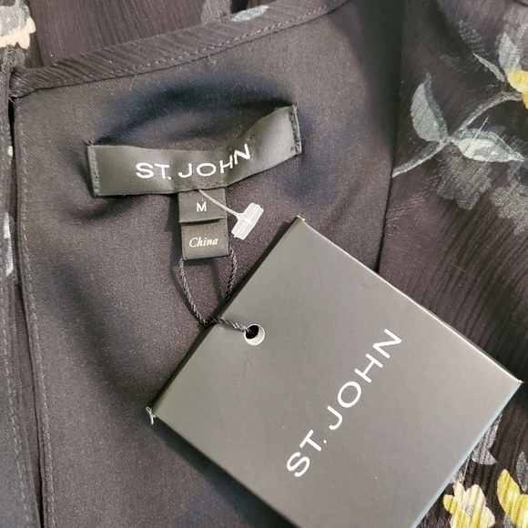 St. JOHN floral print Blouse Size Medium, Retail $795, silk, Sheer sleeves - Picture 8 of 12